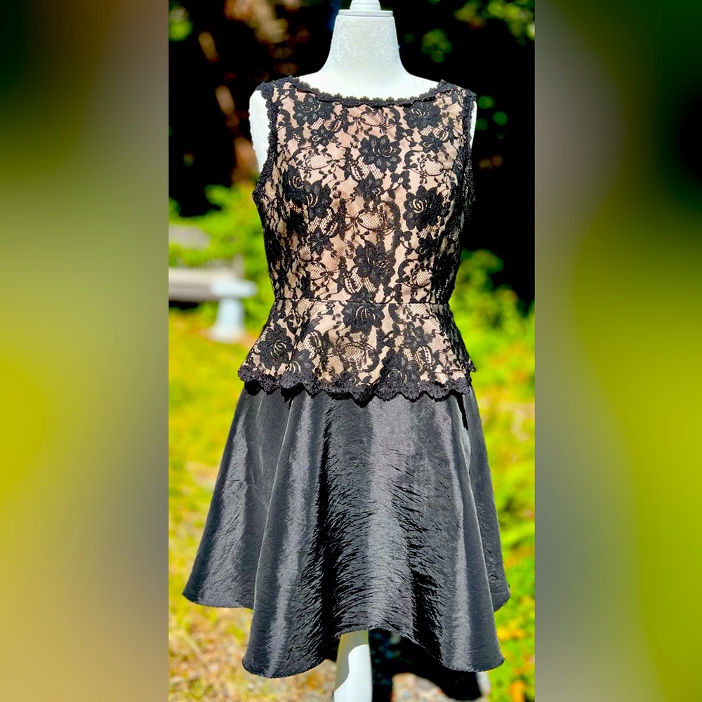 Black and Lace Jessica Howard Dress Size 14 Petite